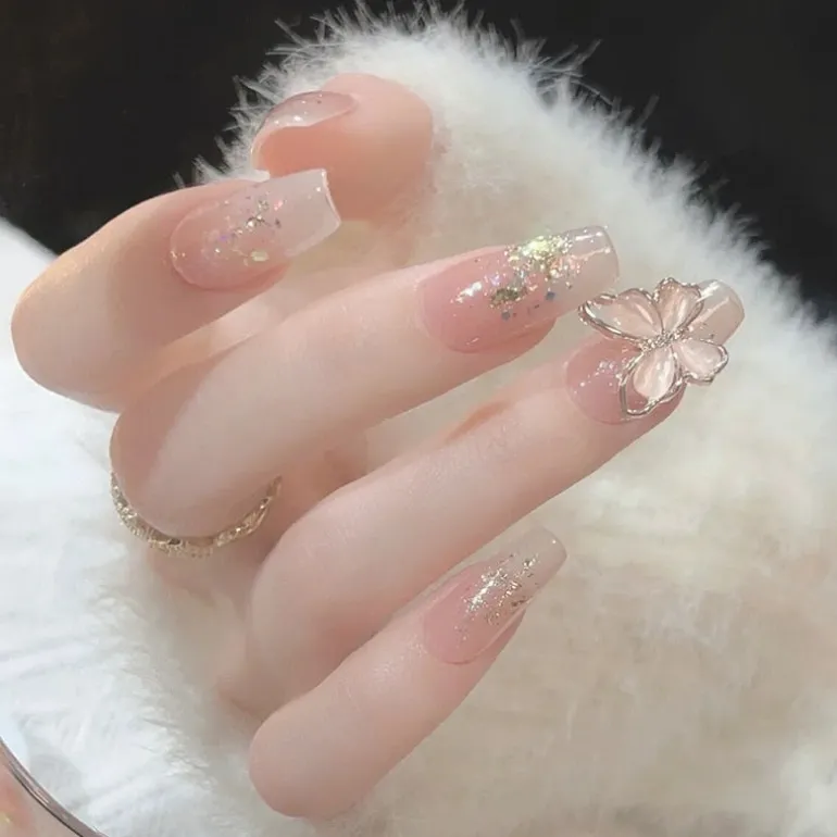 Short Angelic Press On Nails