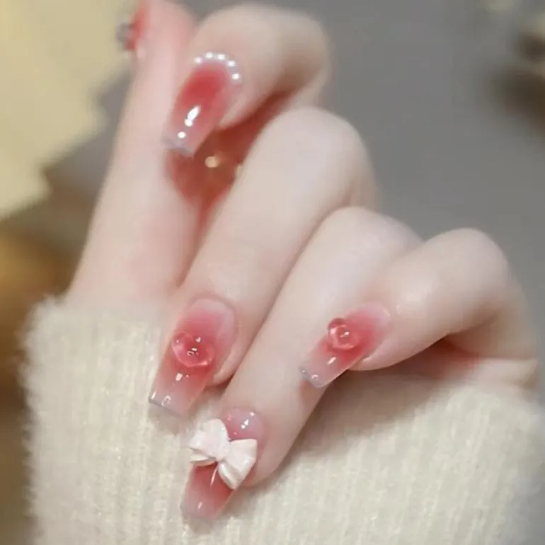 Short Angelic Press On Nails