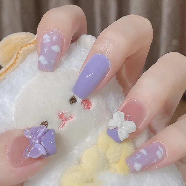 Short Angelic Press On Nails