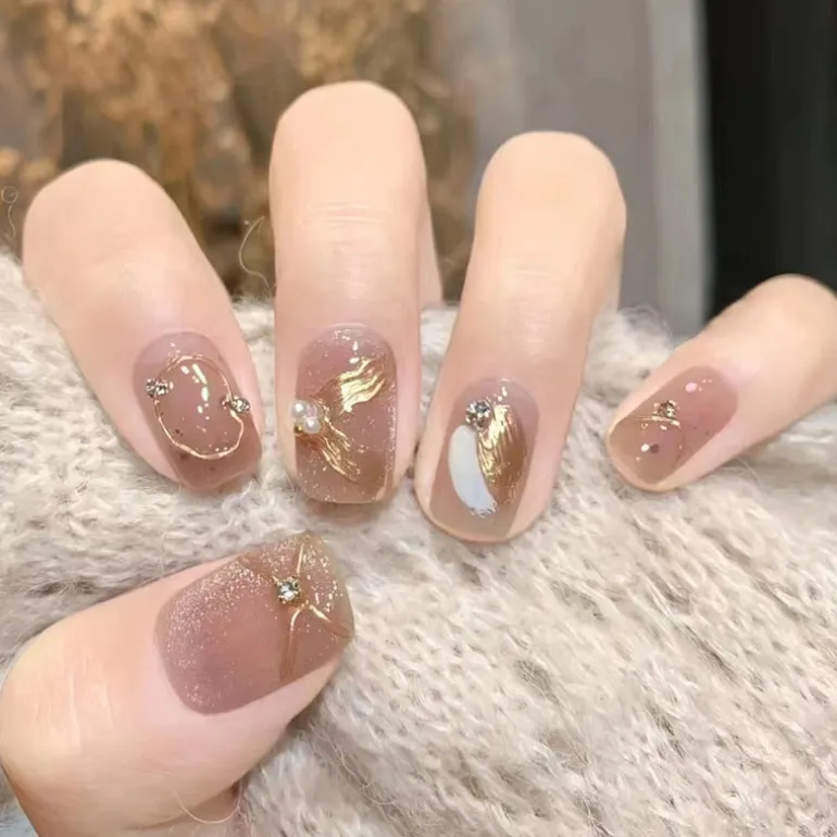 Short Angelic Press On Nails
