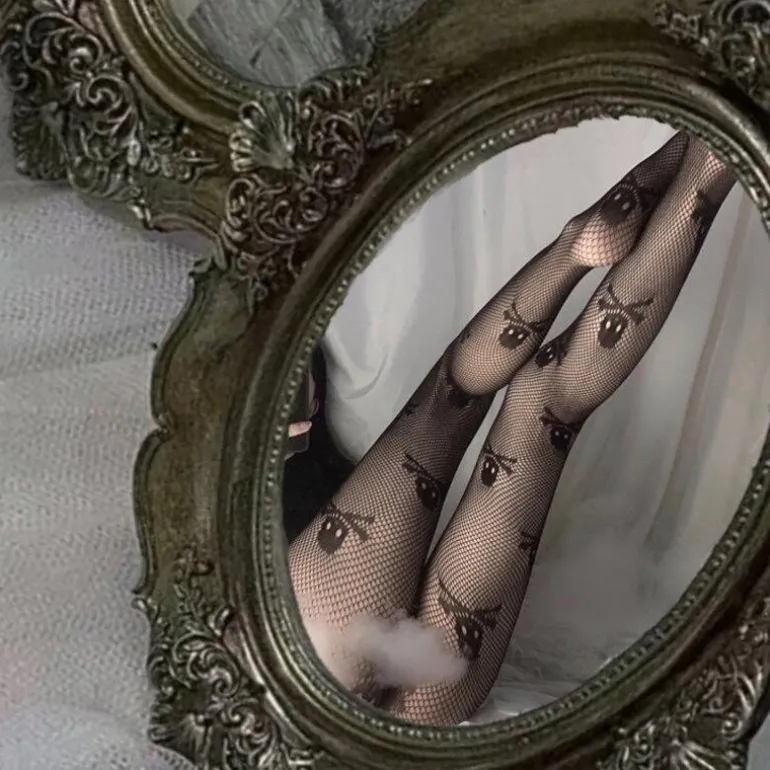 Skull Fishnet Stockings