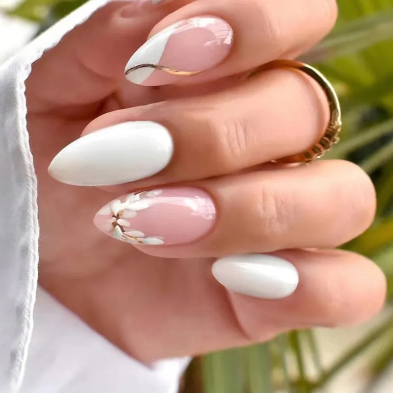 Spring Floral Press On Nails