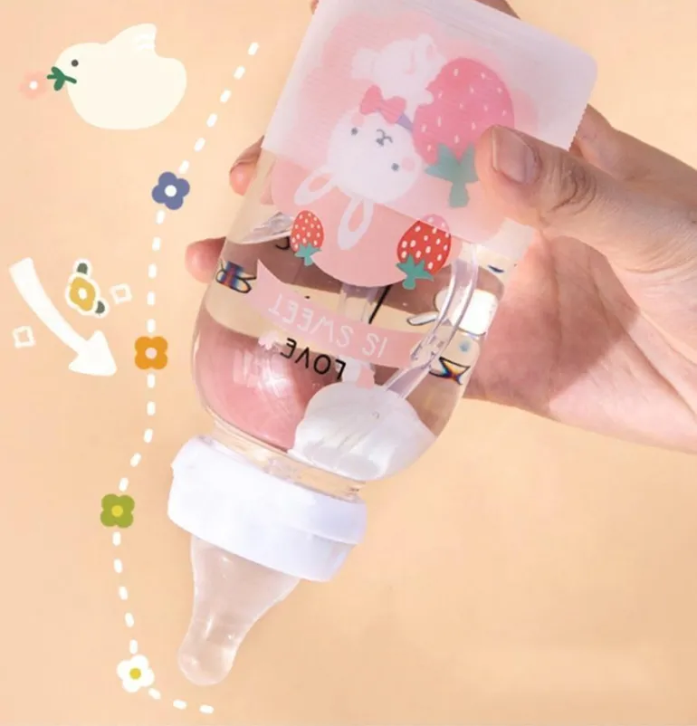 Strawbunny Bottle