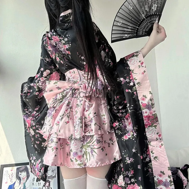 Traditional Japanese Pink & Black Kimono Dress