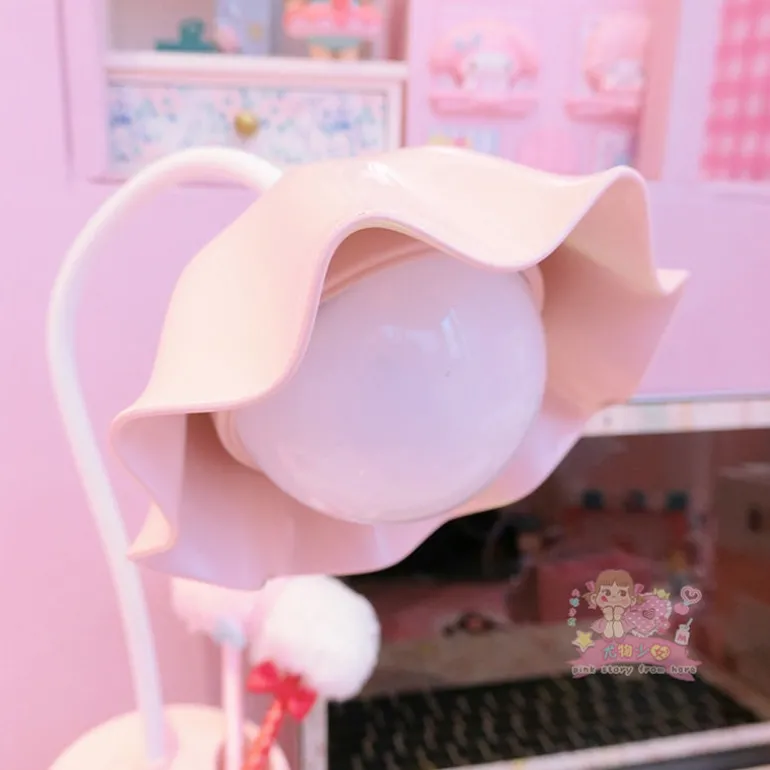 Tulip Desk Lamp