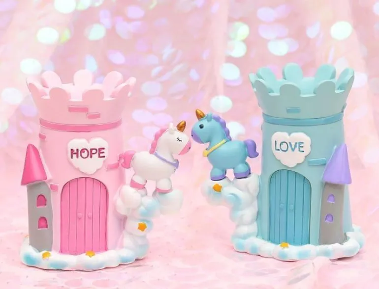 Unicorn Castle Pen Holder
