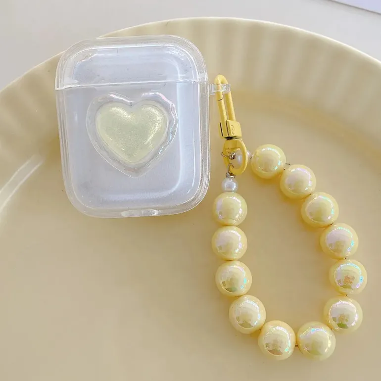 White Heart AirPods Case and Chain
