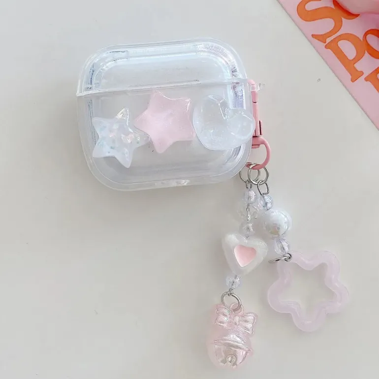 White Heart AirPods Case and Chain